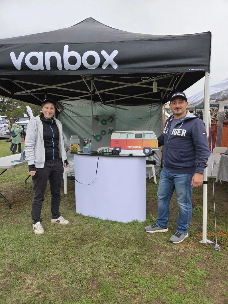 Stand Vanbox au Vanlife Expo Bordeaux 2025.